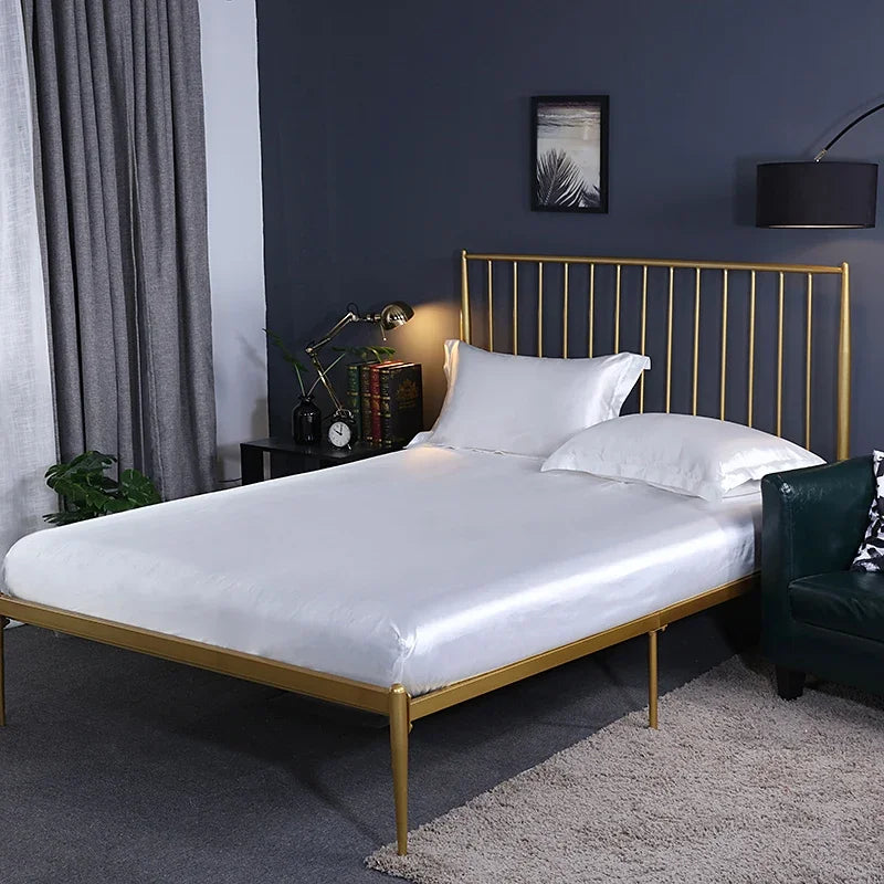 Housse de lit en satin